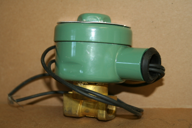 Solenoid valve hazardous location 8262A269 Asco Unused 1/4