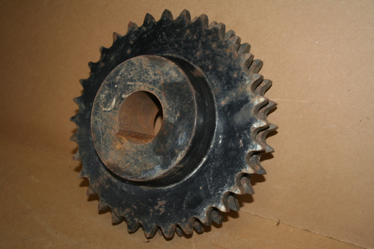 Sprocket double strand 32 tooth 1 inch pitch D80B32 Unused