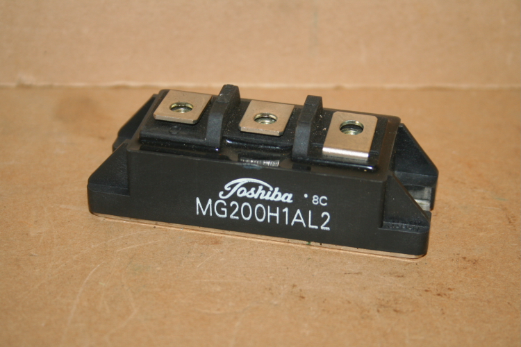 Power transistor 200A semiconductor MG200H1AL2 Toshiba Unused