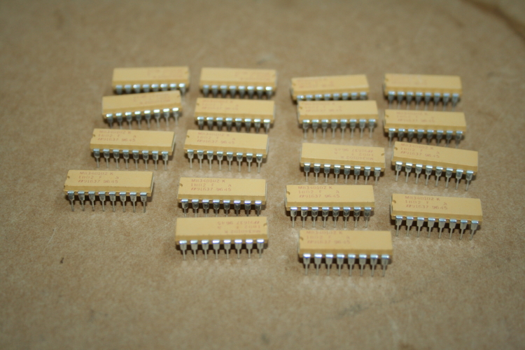 Resistors 10K 16 pin DIP M8340102 K Dale Vishay 1446Q Lot of 18 Unused