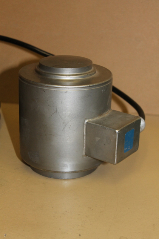Revere Transducers, CSPB10100K30JA, 100k lbs load cell