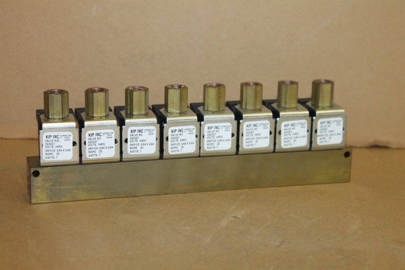 Solenoids w/manifold, 24VDC,7W, Brass, 2X2207 Kip inc, Lot of 8 valves