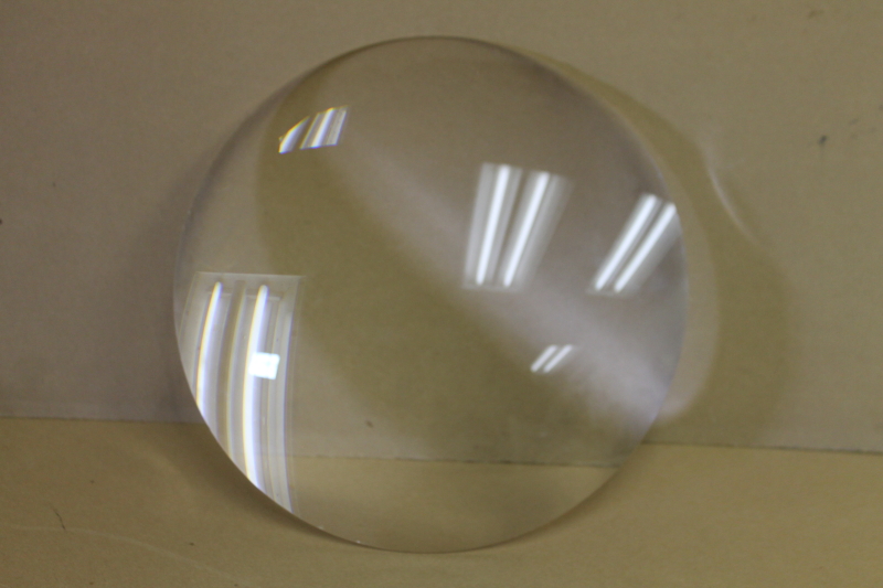 Double convex lens, huge magnifying glass, 12.4