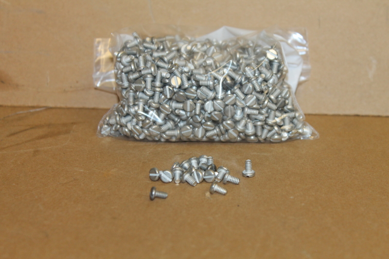 Machine screw, Pan head, 10-24, 7/8