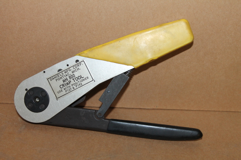Crimping tool, 22 to 30 gauge, P127 positioner, MH800, Daniels