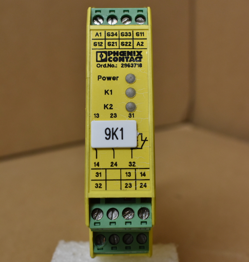 Phoenix safety relay  PSR-SCP-24UC/ESA4/2X1/1X2 , 2963750