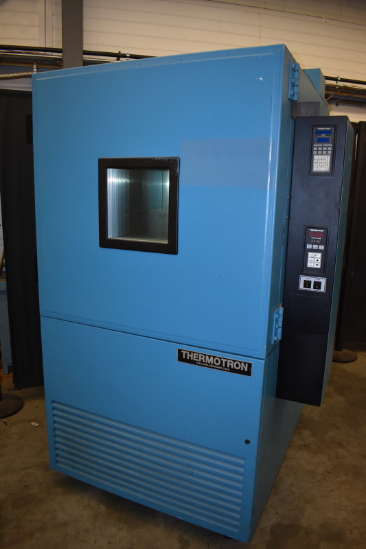 Thermotron S-16-C environmental temperature test chamber