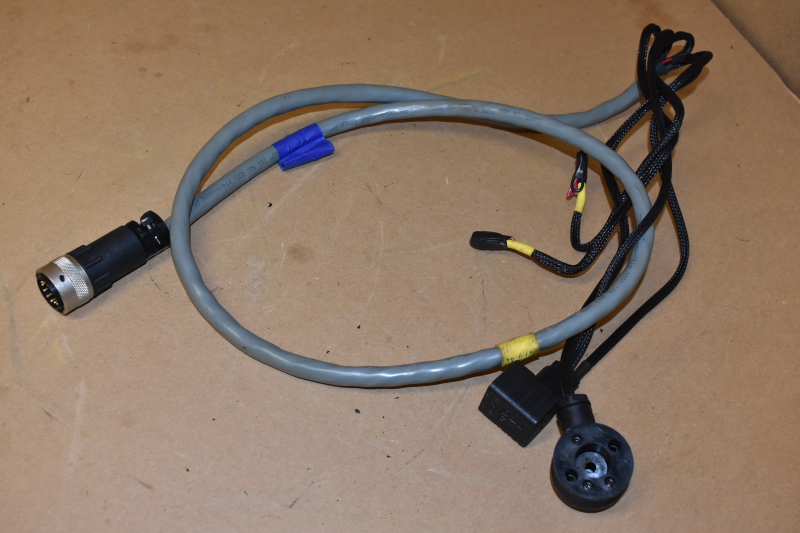 Instron actuator manifold cable A1498-1007