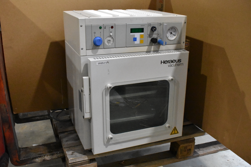 Vacuum oven Heraeus Vacutherm VT 6025 with inert option 25L
