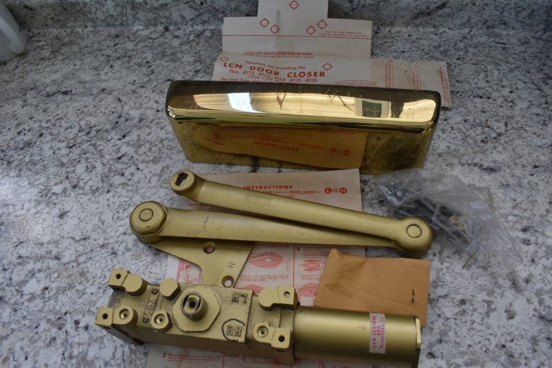 LCN Smoothee door closure Right Hand 4114 brass NOS in box