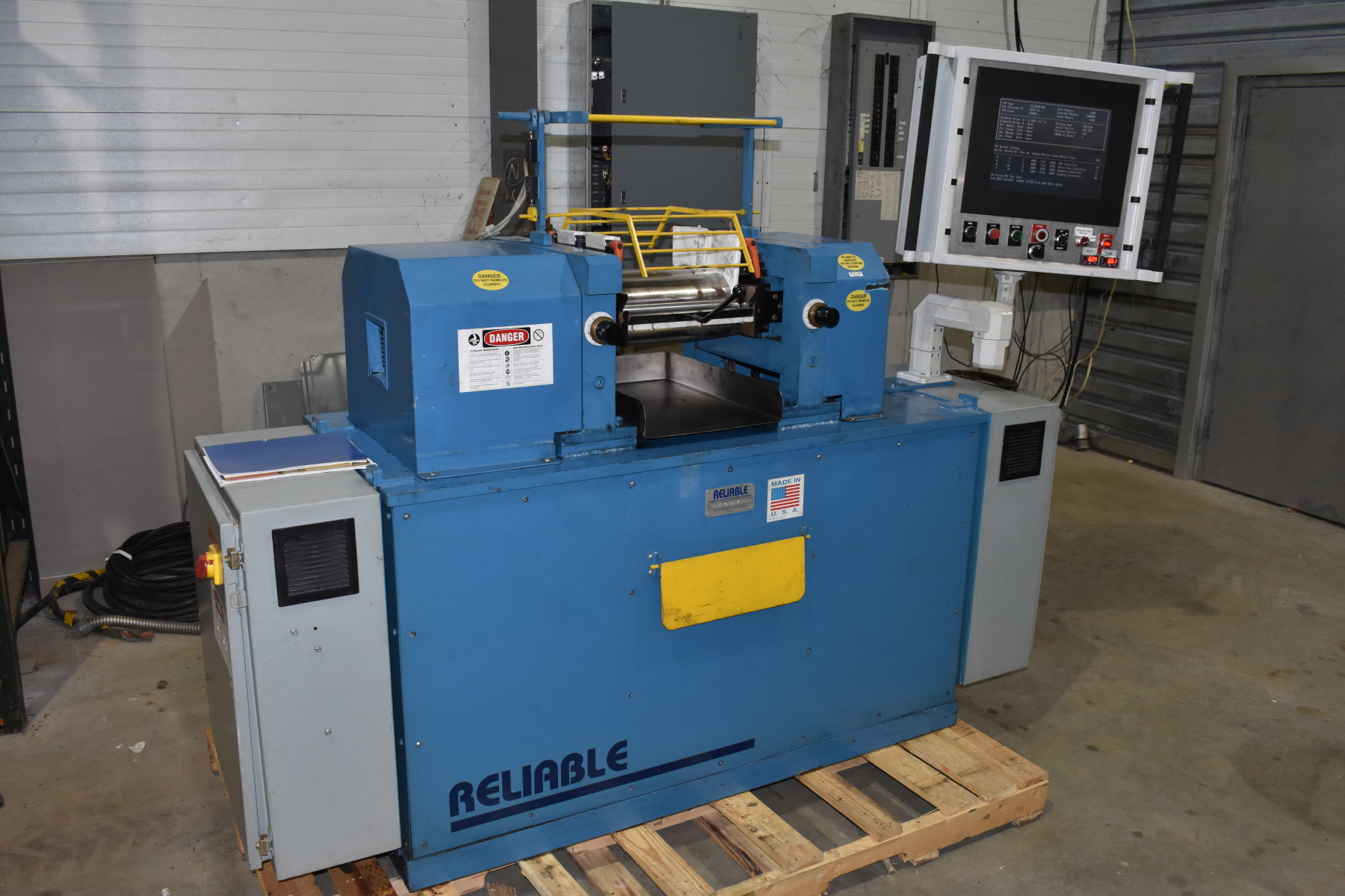 Reliable two roll rubber lab mill 6 x 13 electrically heated rolls NEEDS OIL SYSTEM