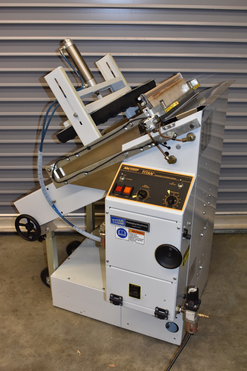 Clamco / Titan 615 Bag drop sealer